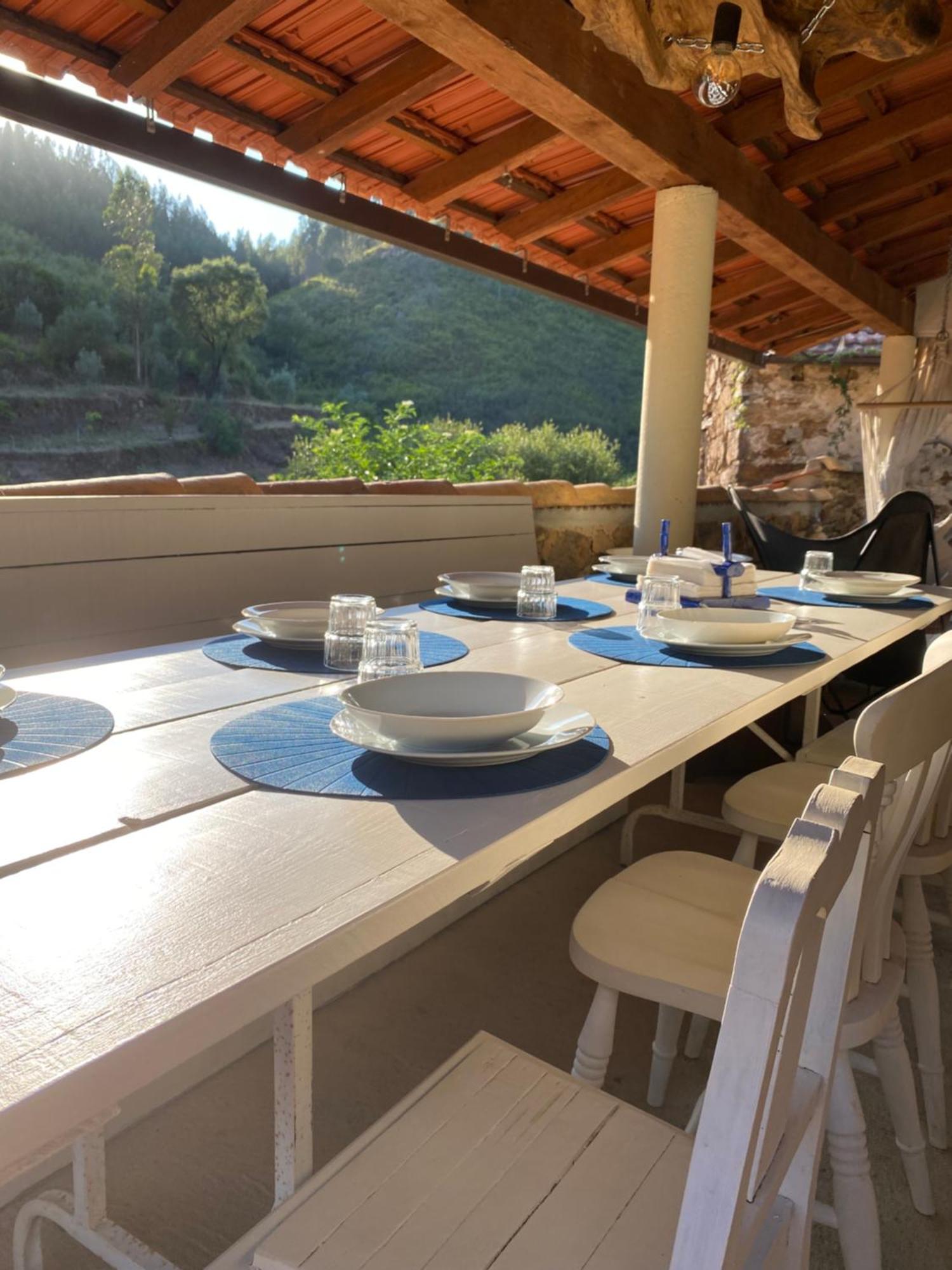 Unique Tiny House With Natural Building Techniques Figueiro Dos Vinhos Exterior foto